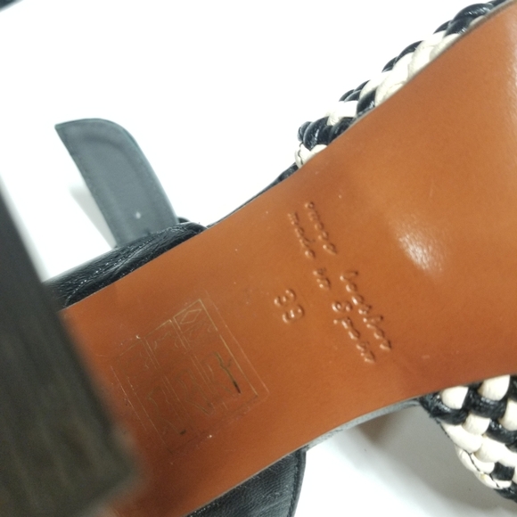 Like New Chie Mihara Black and White Woven Platform Heels - Picture 5 of 6